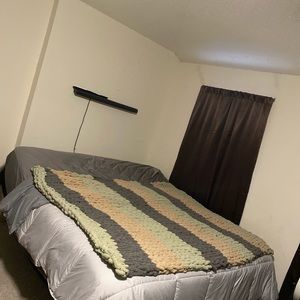 Handmade Chunky Blankets (see color options)